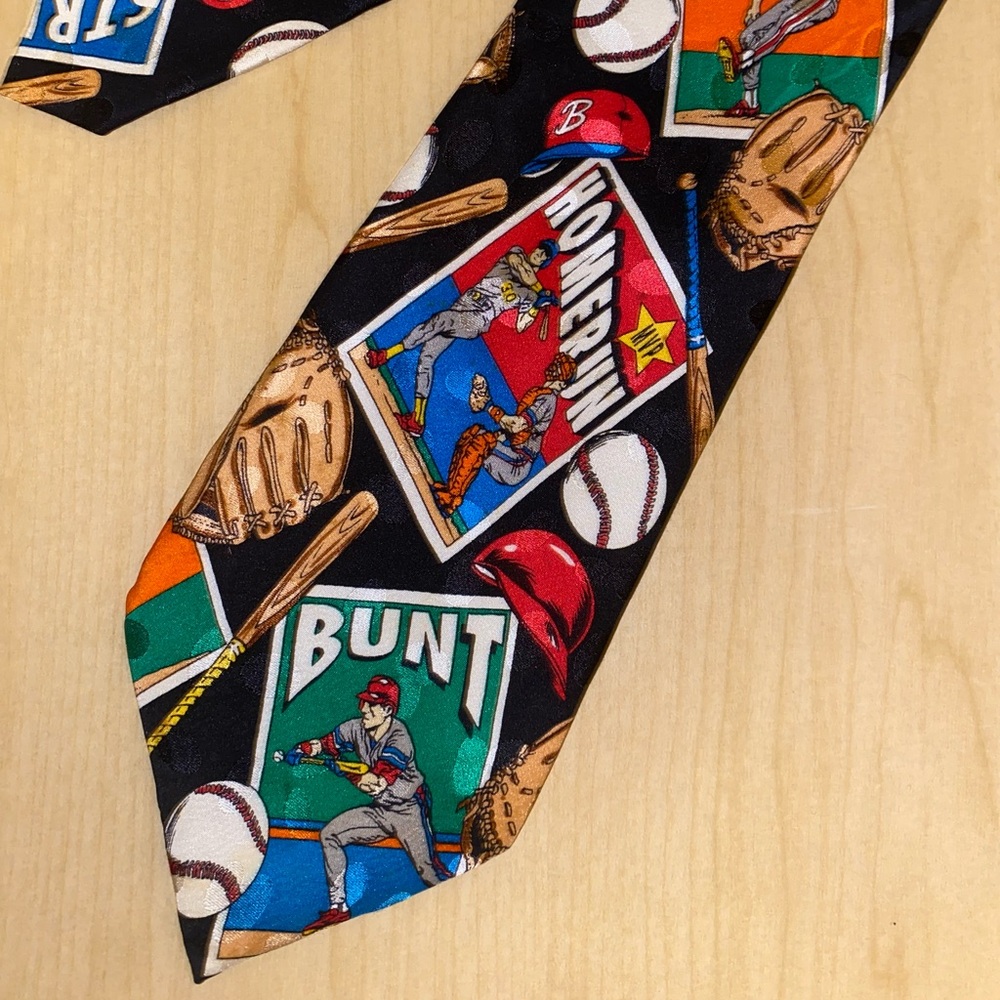 VTG Addiction Tie Men’s AVG Baseball Cards 100% Silk Jacquard Multi Necktie 1996